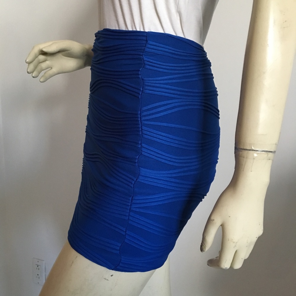 🔵 Royal blue bodycon mini skirt size small